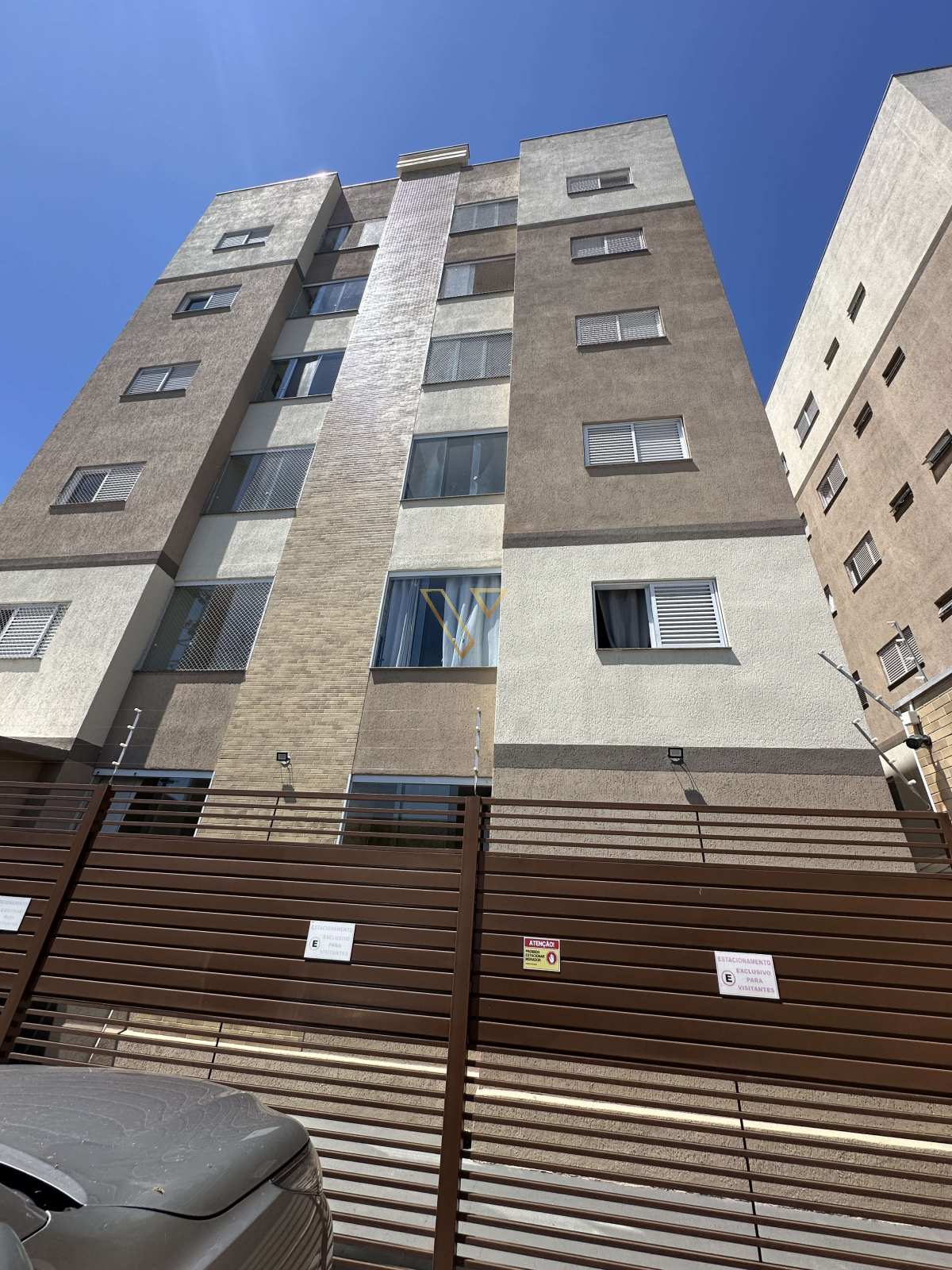 Apartamento Novo com Varanda Gourmet e Vista Definitiva em Pindamonhangaba - Vex Imóveis