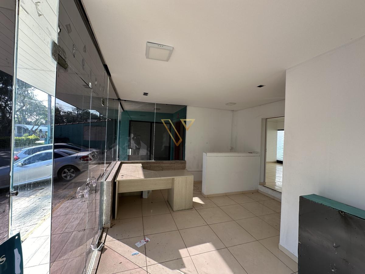 Imóvel Comercial na Avenida Barão do Rio Banco Aproveite esta oportunidade de adquirir um imóvel comercial de alto padrão . - Vex Imóveis