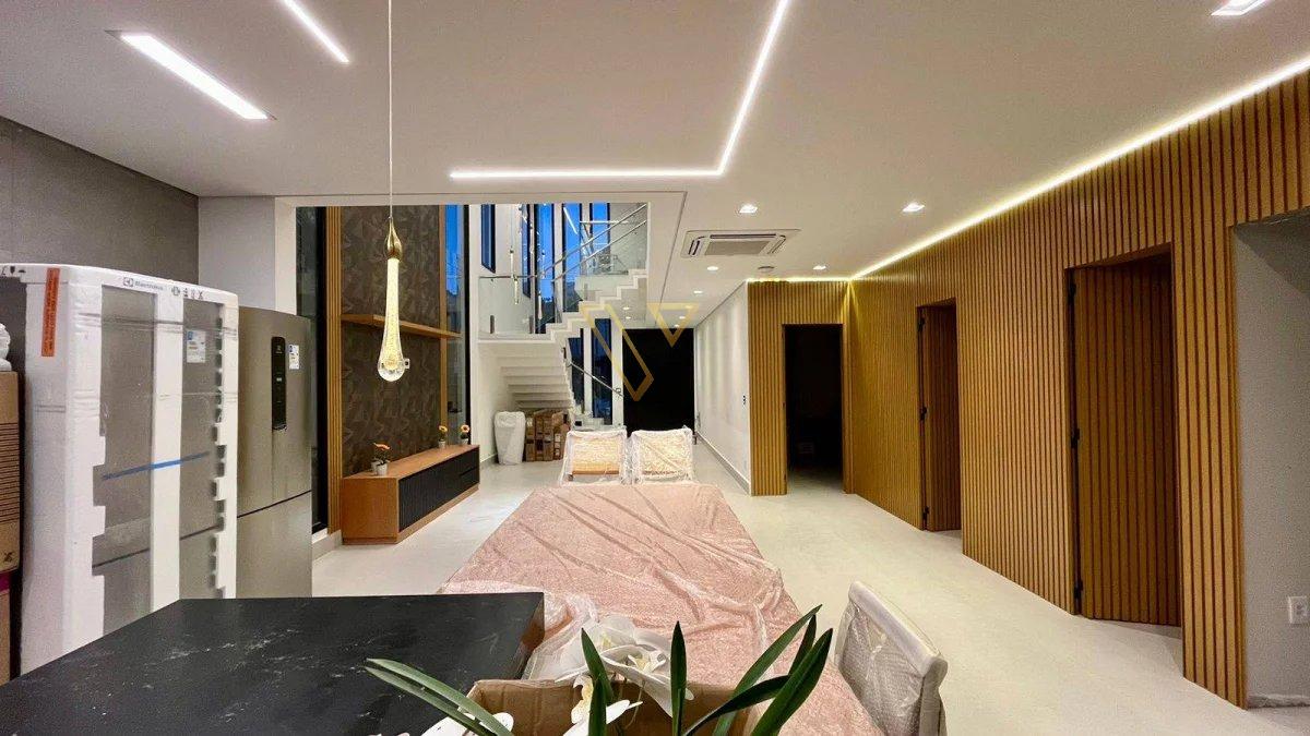 Bem-vindo à sua nova casa dos sonhos em Bertioga! Esta propriedade excepcional oferece uma experiência de vida luxuosa e confortável - Vex Imóveis