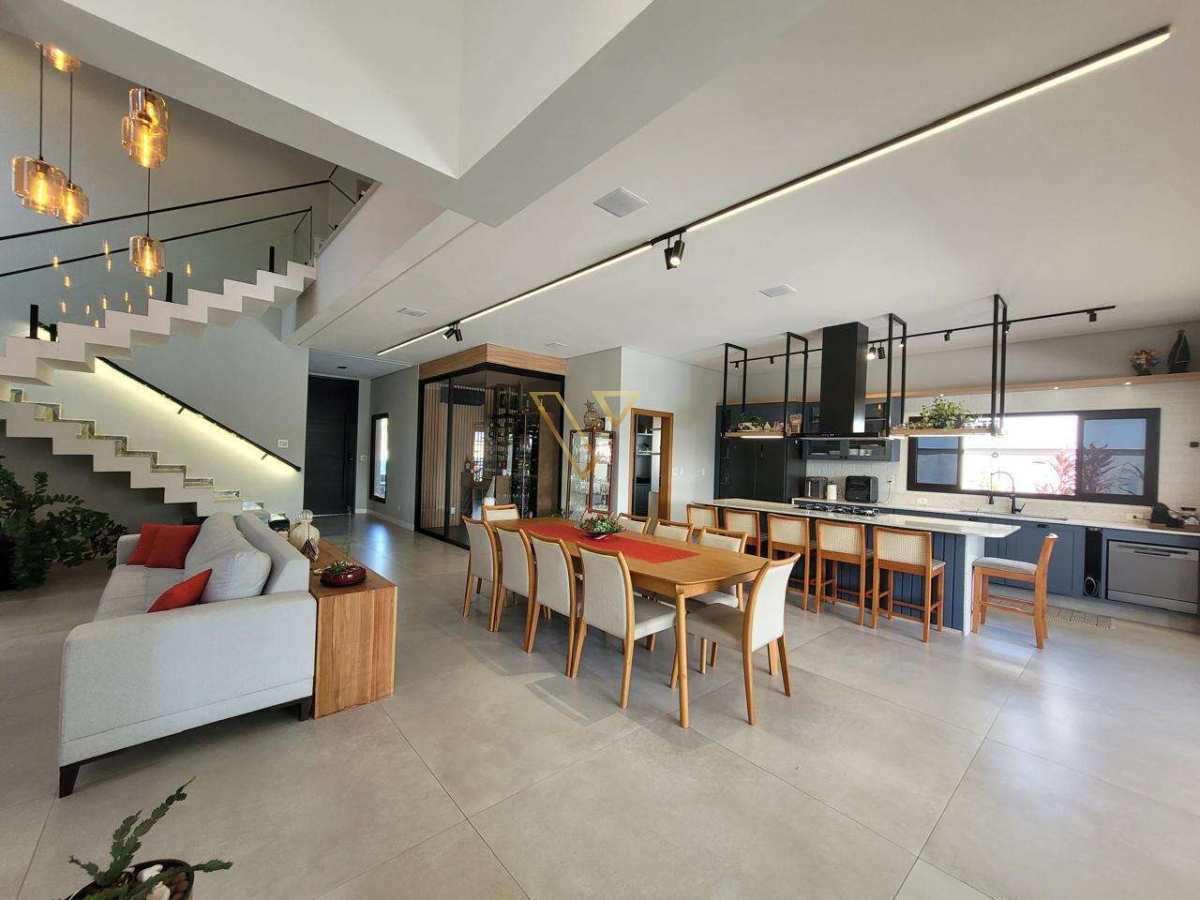 CASA DE ALTO PADRÃO NA REGIÃO DO AQUARIUS ,530 M² DE TERRENO E 390 M² DE AREA CONSTRUIDA - Vex Imóveis