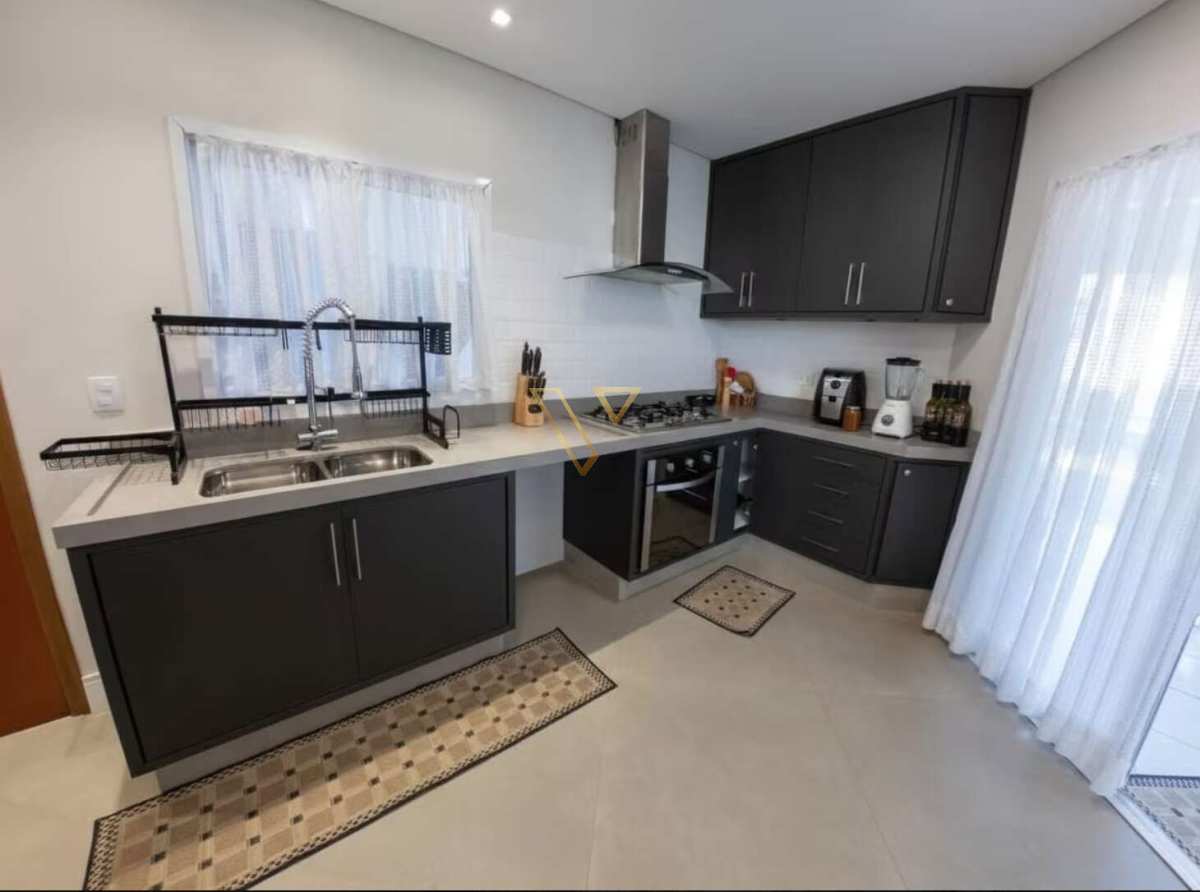 Excelente Residência  no Condominio Jaguary , com projeto moderno, ambientes amplos. - Vex Imóveis