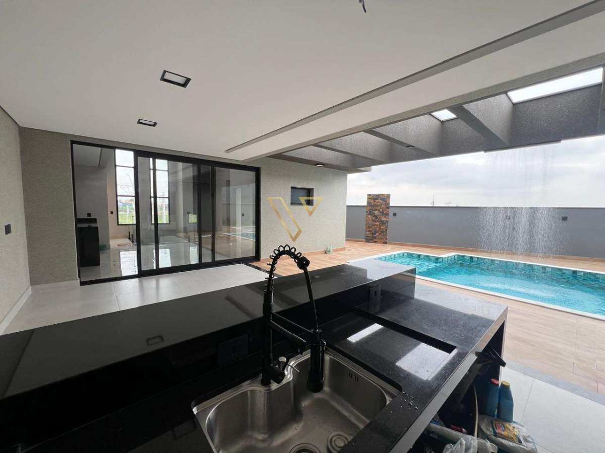 RESIDÊNCIA DE LUXO NO CONDOMÍNIO SANTA MÔNICA, CAÇAPAVA - Vex Imóveis