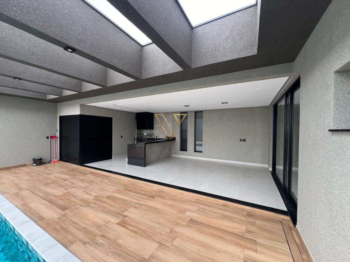 RESIDÊNCIA DE LUXO NO CONDOMÍNIO SANTA MÔNICA, CAÇAPAVA - Vex Imóveis