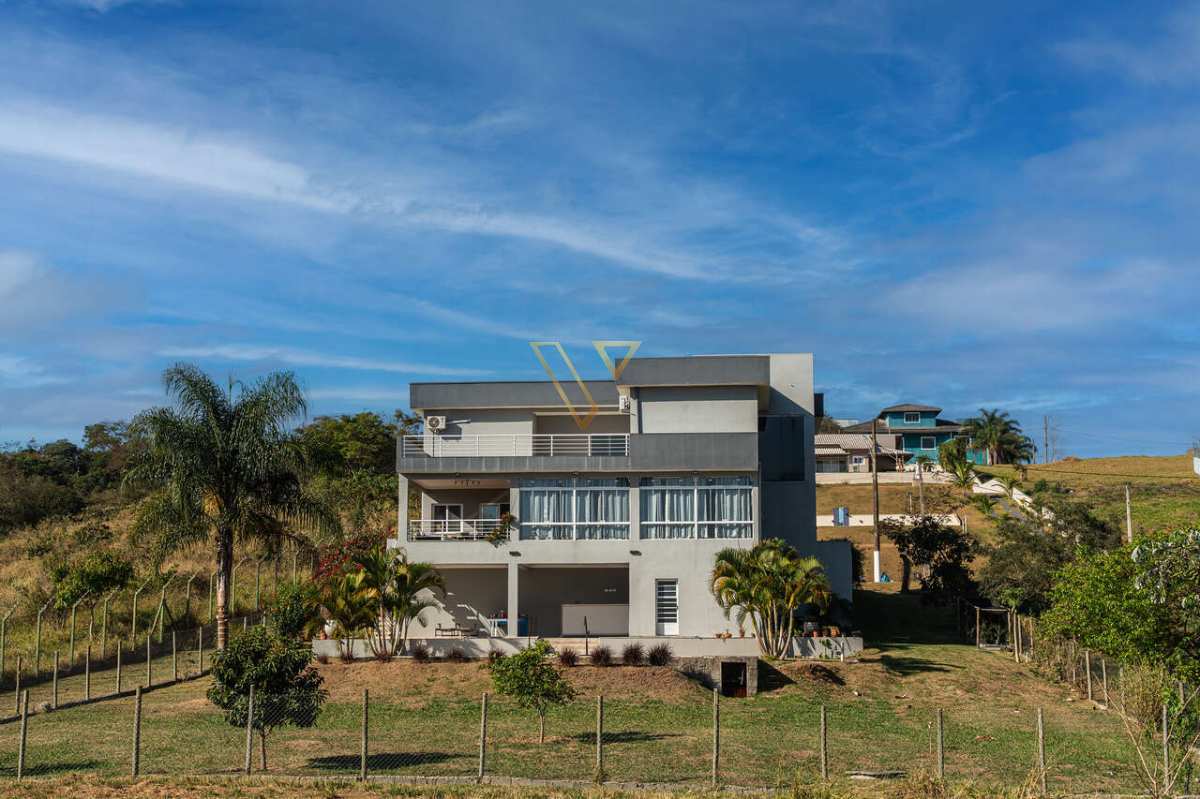 Sobrado de Alto Padrão em Caçapava – Condomínio Terras de Santa Mariana - Vex Imóveis