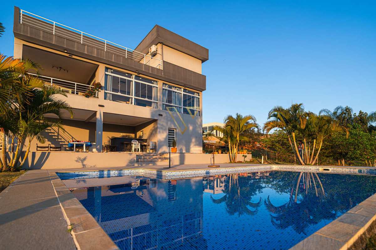 Sobrado de Alto Padrão em Caçapava – Condomínio Terras de Santa Mariana - Vex Imóveis