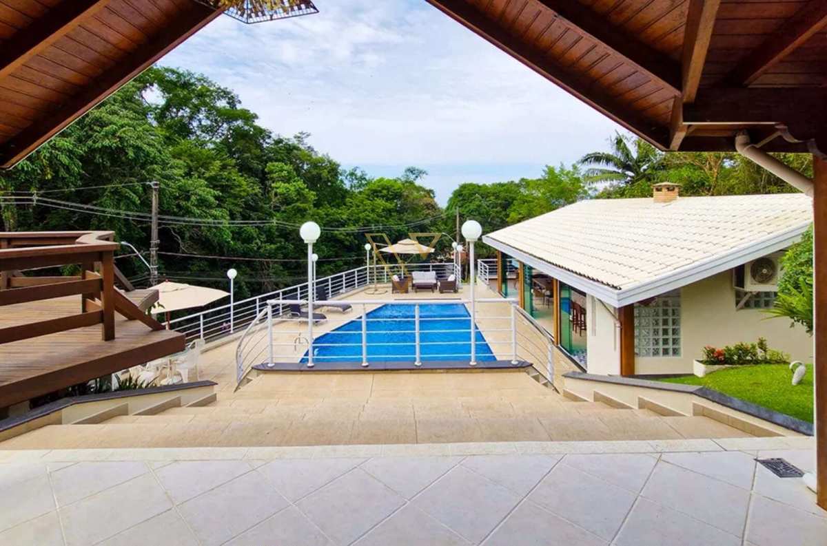 CASA NO CONDOMÍNIO PARK IMPERIAL – CARAGUATATUBA - Vex Imóveis
