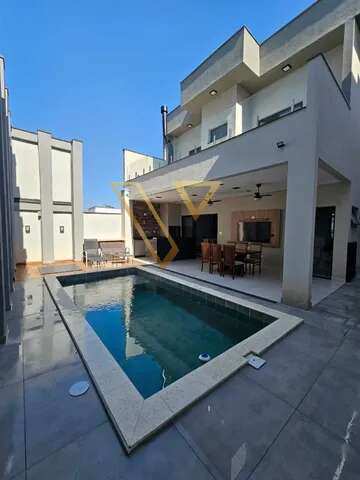 Apresentamos este lindo sobrado de alto padrão no Condomínio Vivva, com 232 m² de área construída,