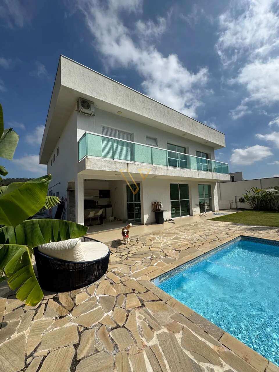 Sobrado de Alto Padrão no Condomínio Mirante do Vale – Jacareí/SP - Vex Imóveis