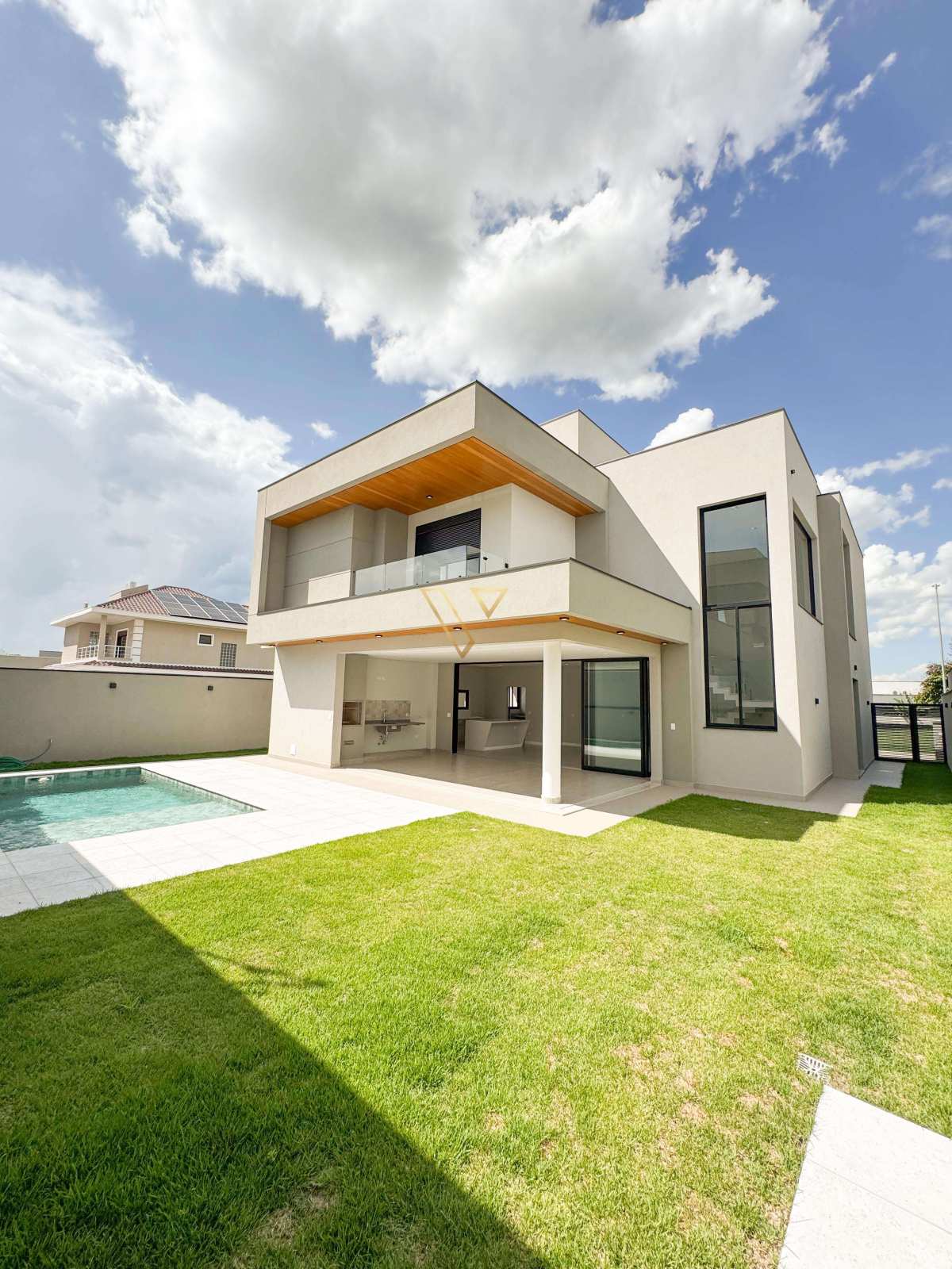 Sobrado de Alto Padrão no Condomínio Mont Blanc – Urbanova - Vex Imóveis