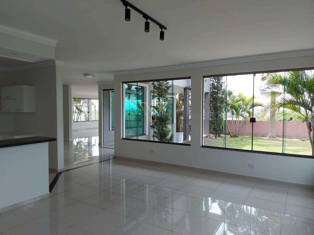 Casa no Condomínio Chácaras dos Lagos ,Exclusividade, conforto e elegância em um só lugar ! - Vex Imóveis