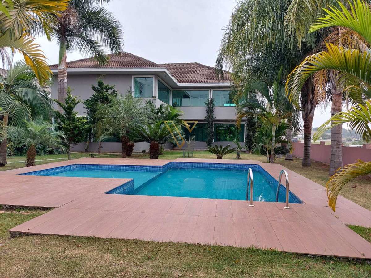 Casa no Condomínio Chácaras dos Lagos ,Exclusividade, conforto e elegância em um só lugar ! - Vex Imóveis