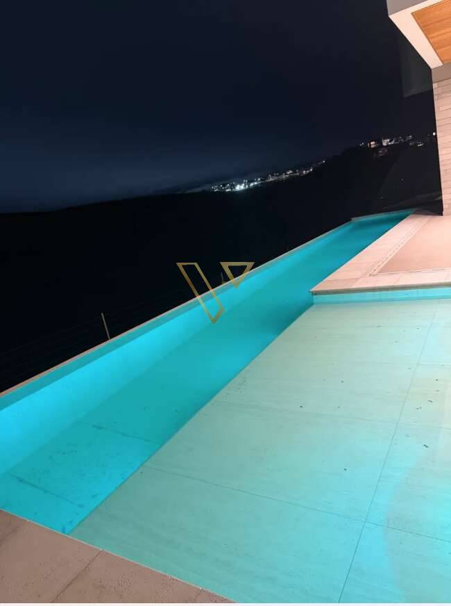 Seu Refúgio de Luxo no Condominio Alphaville - Urbanova /Piscina Borda Infinita com vista de tirar o fôlego ... - Vex Imóveis