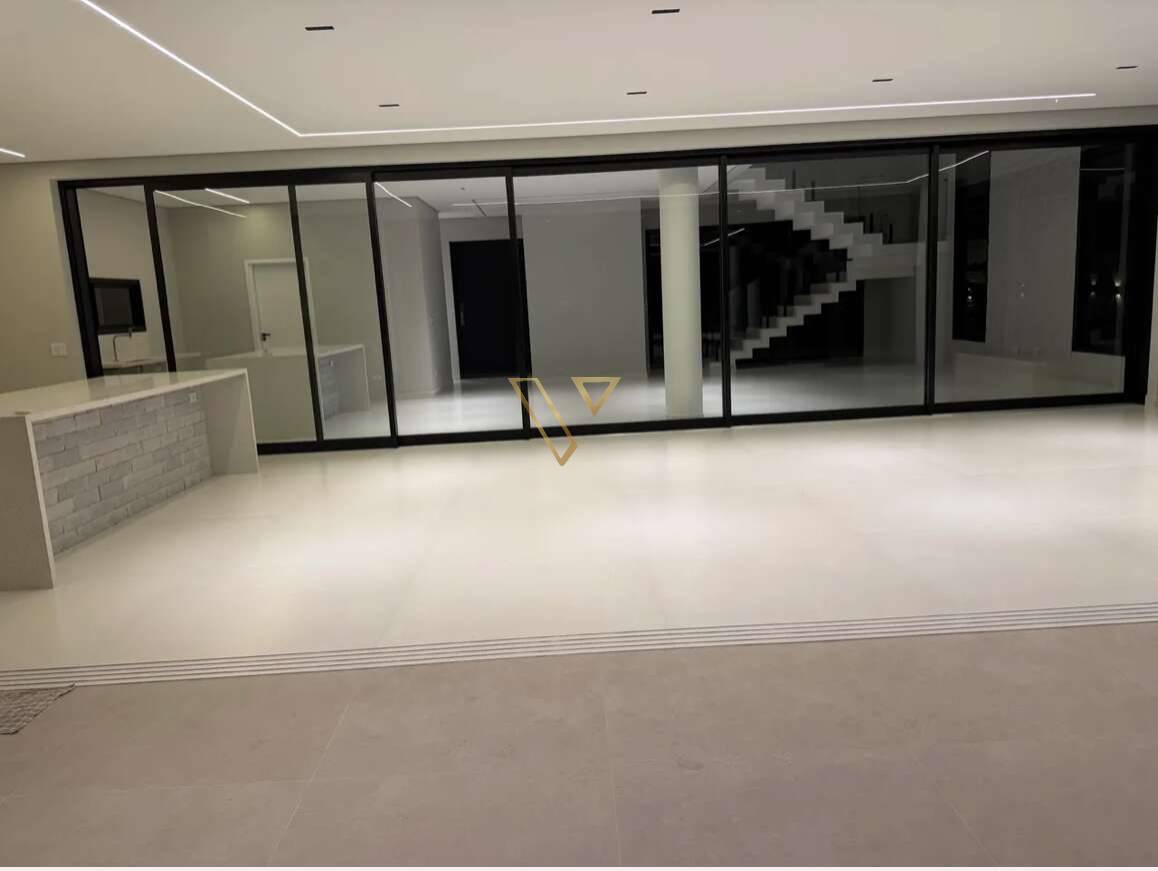 Seu Refúgio de Luxo no Condominio Alphaville - Urbanova /Piscina Borda Infinita com vista de tirar o fôlego ... - Vex Imóveis