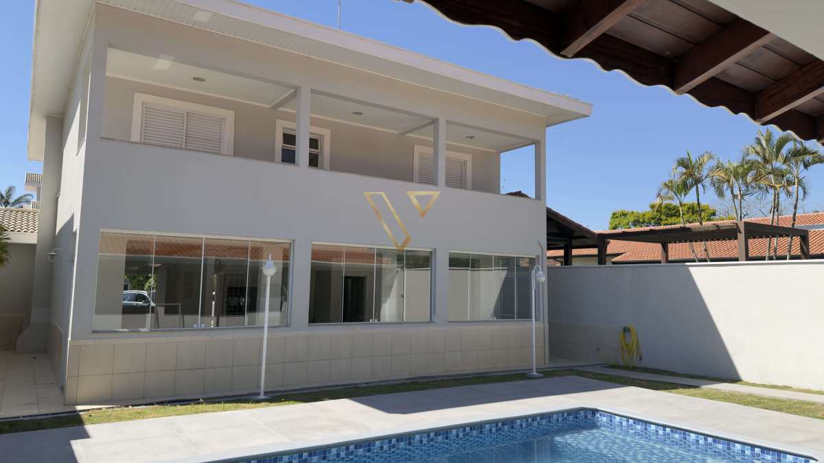 Residência no Condomínio Esplanada do Sol, 222 m² ,4 SUITES /PISCINA / VISTA PARA AREÁ VERDE DO CONDOMINIO - Vex Imóveis