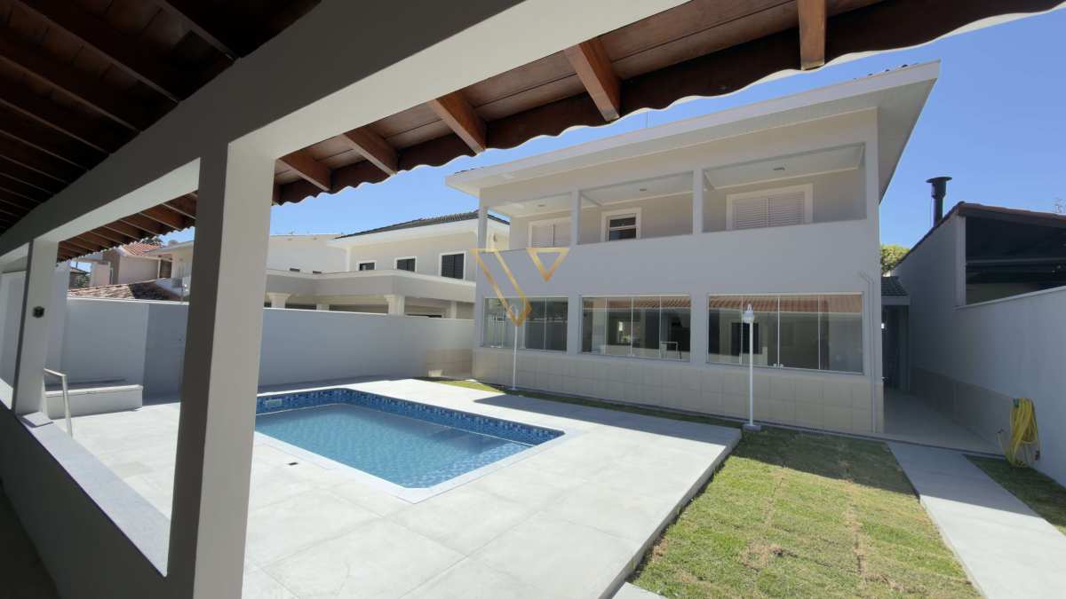 Residência no Condomínio Esplanada do Sol, 222 m² ,4 SUITES /PISCINA / VISTA PARA AREÁ VERDE DO CONDOMINIO - Vex Imóveis