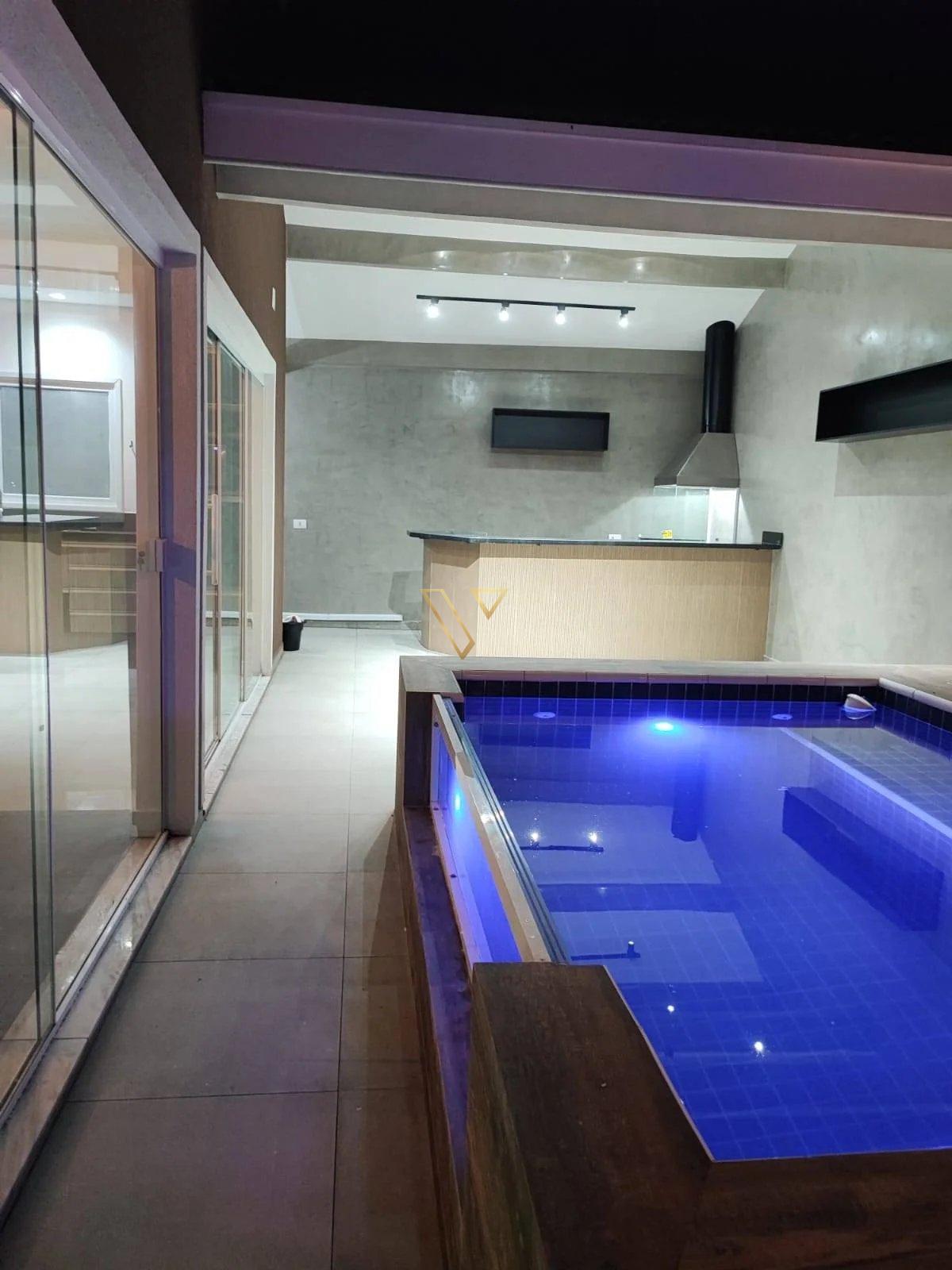 CASA EM CONDOMINIO DE ALTO PADRÃO , FLORADAS DO PARATHEY . - Vex Imóveis