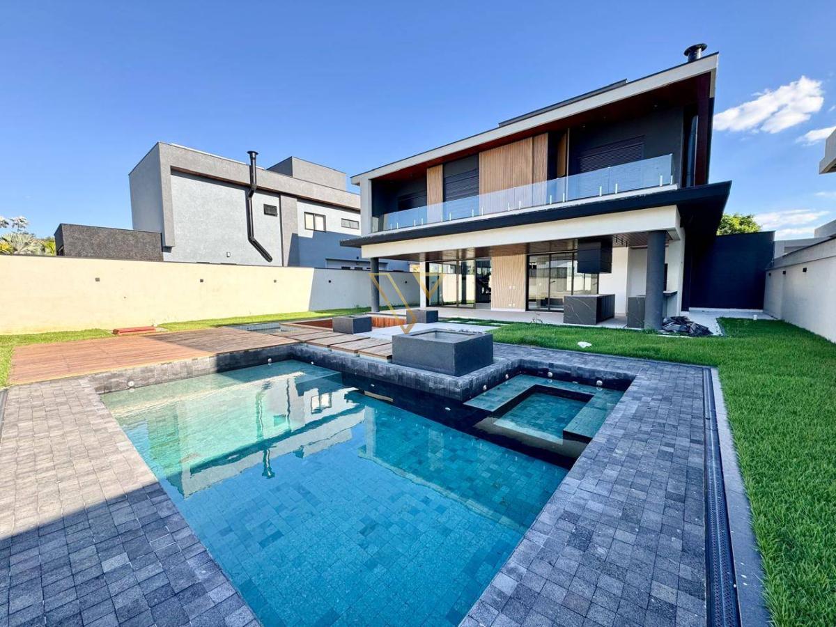 Casa alto padrão no condomínio Reserva do Parathey Sul 700 m² de terreno e 460 m² area construída - Vex Imóveis