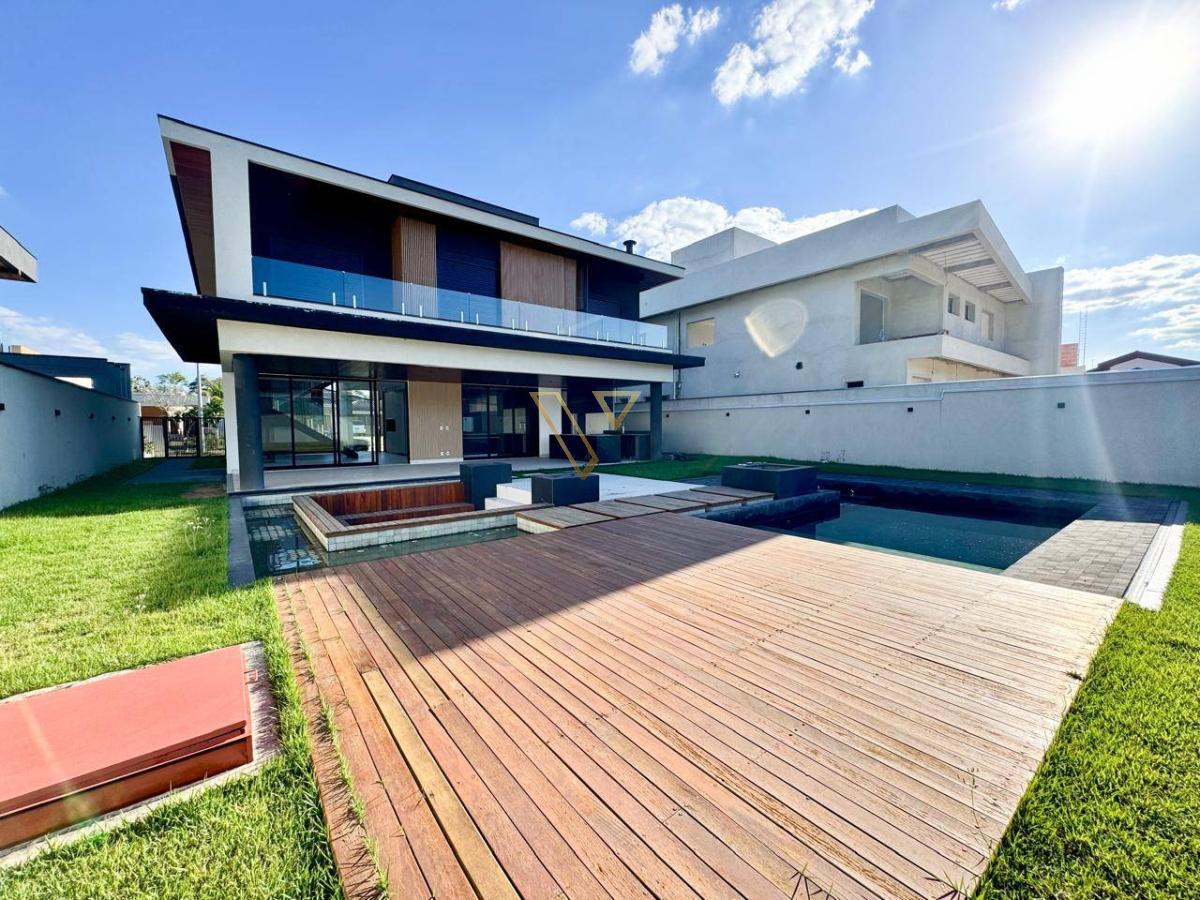 Casa alto padrão no condomínio Reserva do Parathey Sul 700 m² de terreno e 460 m² area construída - Vex Imóveis