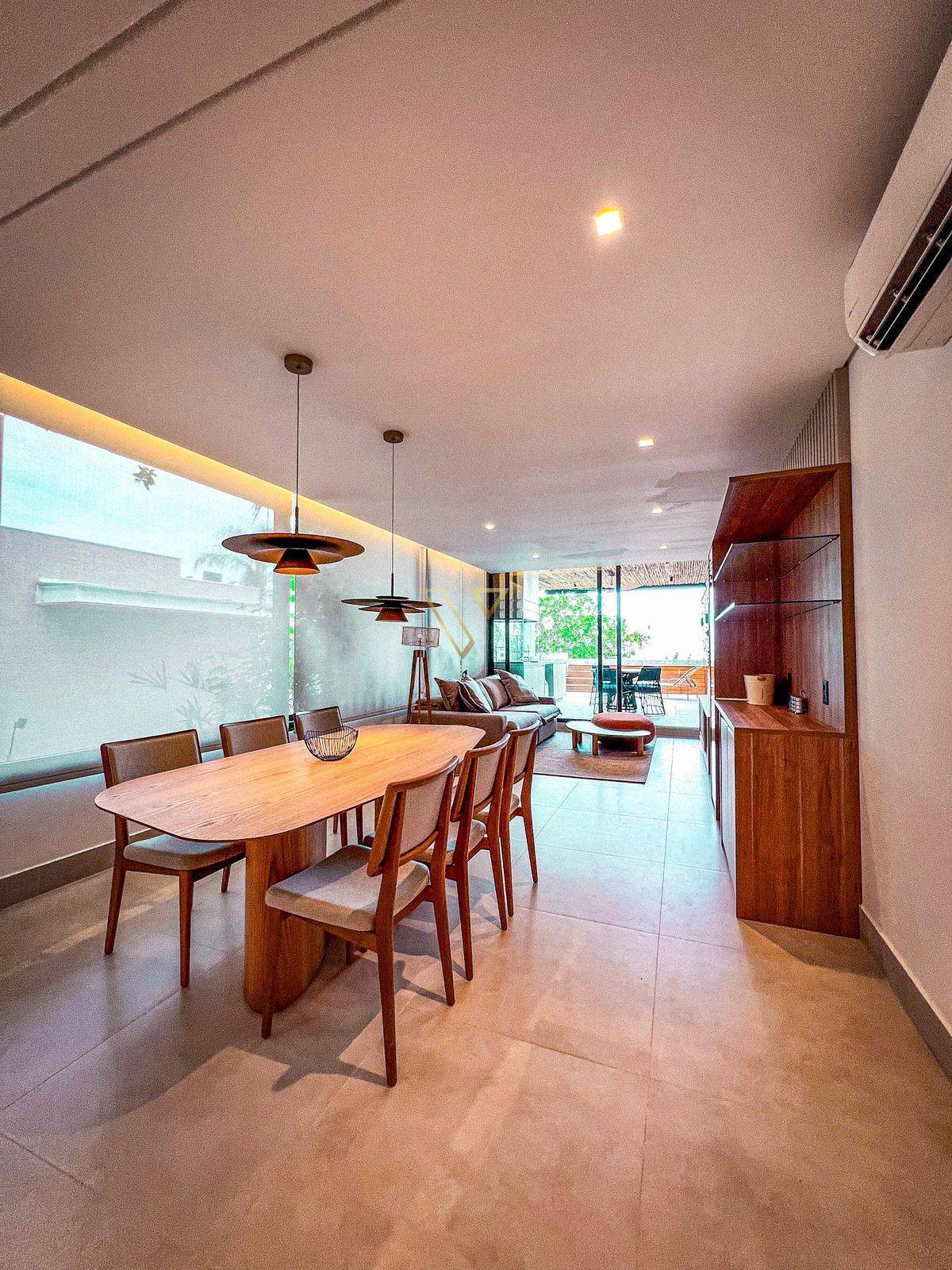 Residência de alto padrão pé na areia, totalmente mobiliada e decorada, localizada em um dos pontos mais exclusivos da Praia de Juquehy. - Vex Imóveis