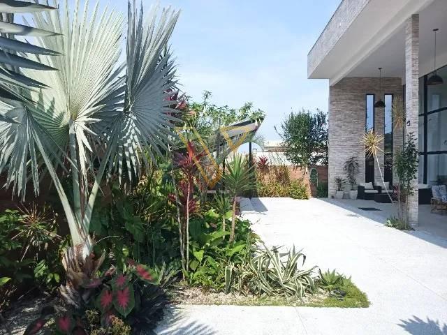 Casa de alto padrão no Condominio Reserva de Ubatuba com 360 m² ,4 dormitórios sendo 1suite 6 vagas de garagem - Vex Imóveis