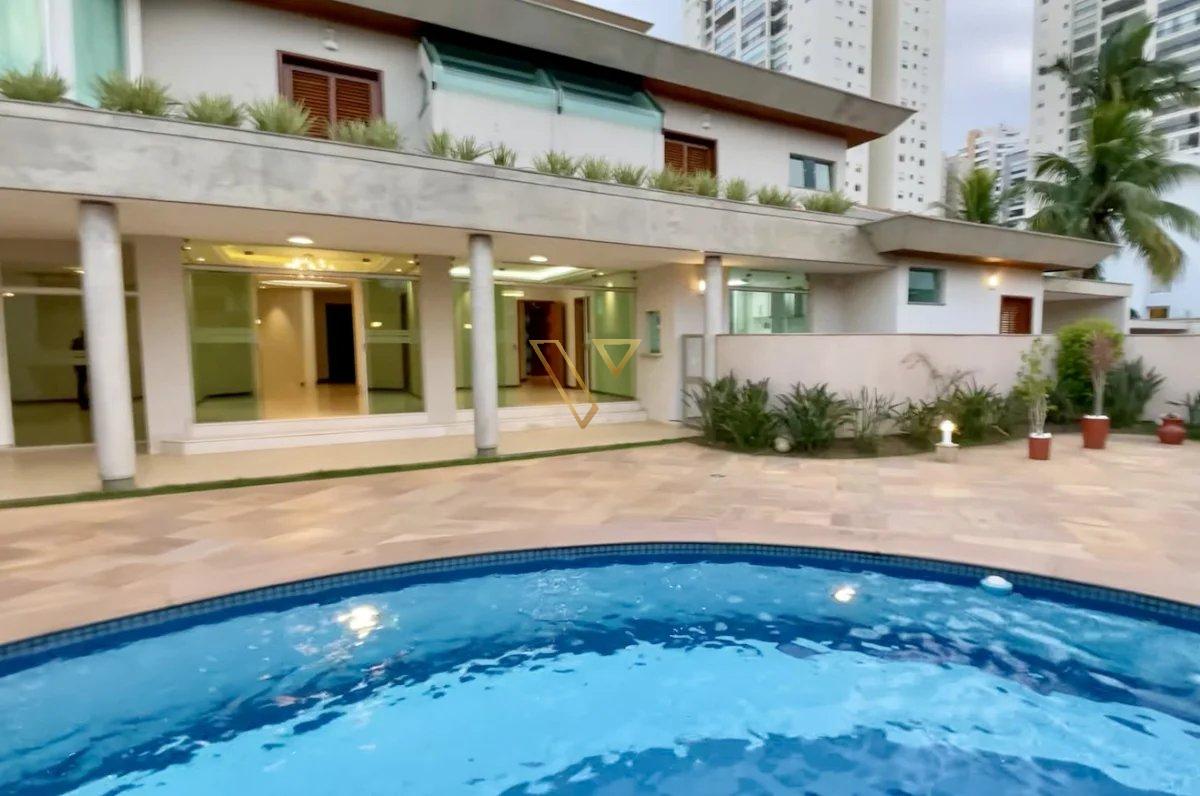 Esta é a casa dos seus sonhos! Uma verdadeira obra-prima, esta residência oferece luxo, conforto e exclusividade em todos os detalhes. Localizada no p - Vex Imóveis