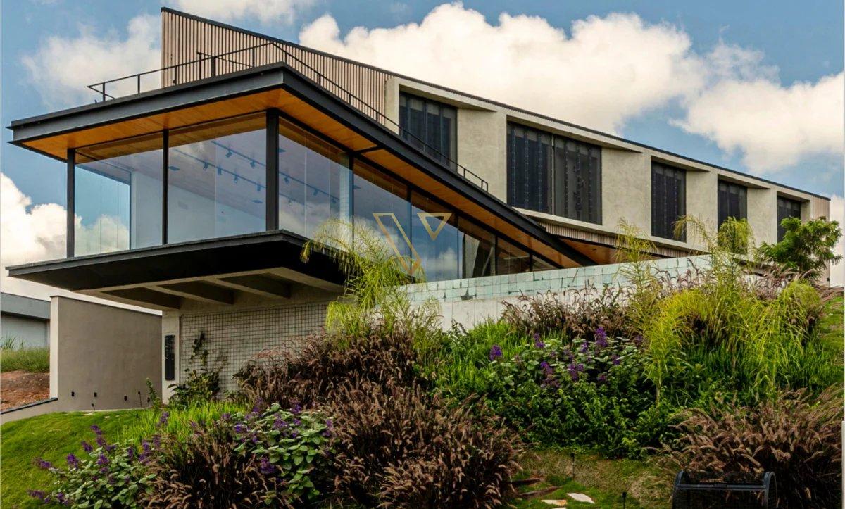 Viva o luxo e o conforto no coração do condominio de Alto Padrão Reserva do Parathey Sul! - Vex Imóveis