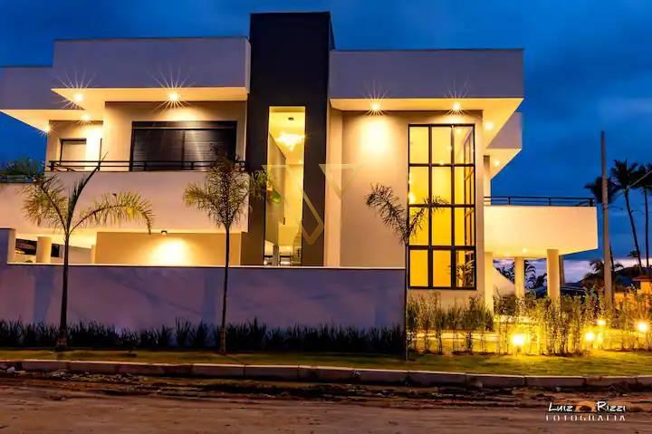 Casa Nova no Condomínio Salga – Praia da Lagoinha, Ubatuba-SP - Vex Imóveis