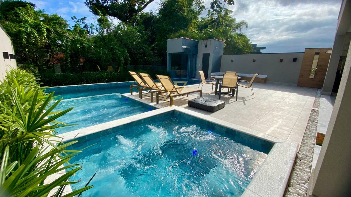 Casa de Alto Padrão na Riviera de São Lourenço Módulo 11 - Vex Imóveis