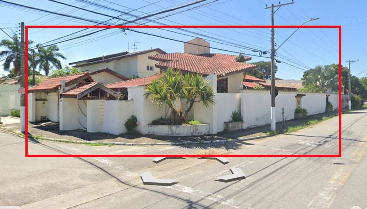 CASA TÉRREA ,COM PISCINA SALÃO DE FESTAS FECHADO COM BLINDEX EM BAIRRO NOBRE DE PINDAMONHABA - Vex Imóveis