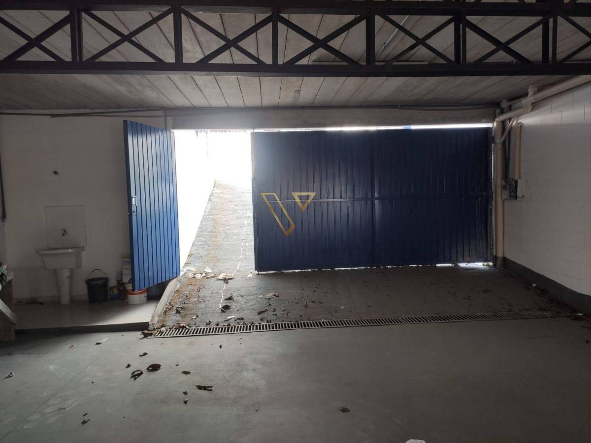 Oportunidade Imperdível – Galpão Industrial no Chácaras Reunidas! - Vex Imóveis
