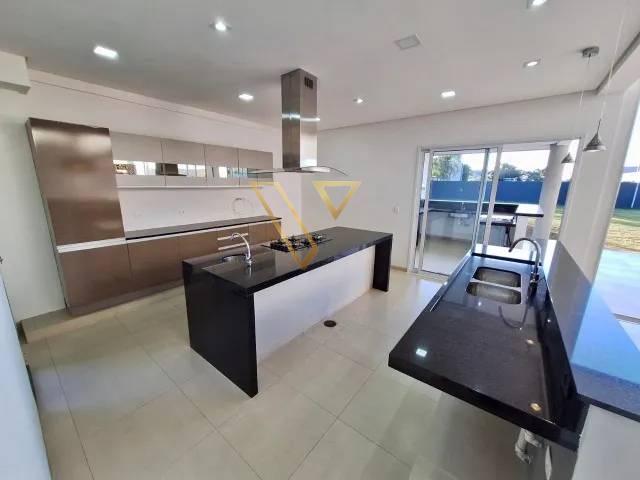 Imperdível Sobrado de Alto Padrão no Condomínio Mirante do Vale, Jacareí! - Vex Imóveis