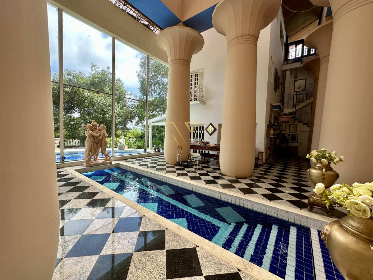 Mansão no Condominio de Alto Padrão Quinta das Flores