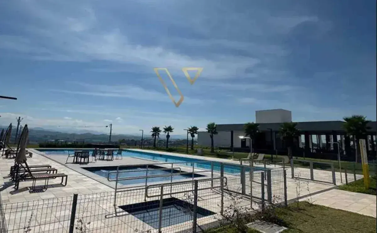 OPORTUNIDADE IMPERDÍVEL NO TERRAS ALPHA URBANOVA – TERRENO COM VISTA PRIVILEGIADA - Vex Imóveis