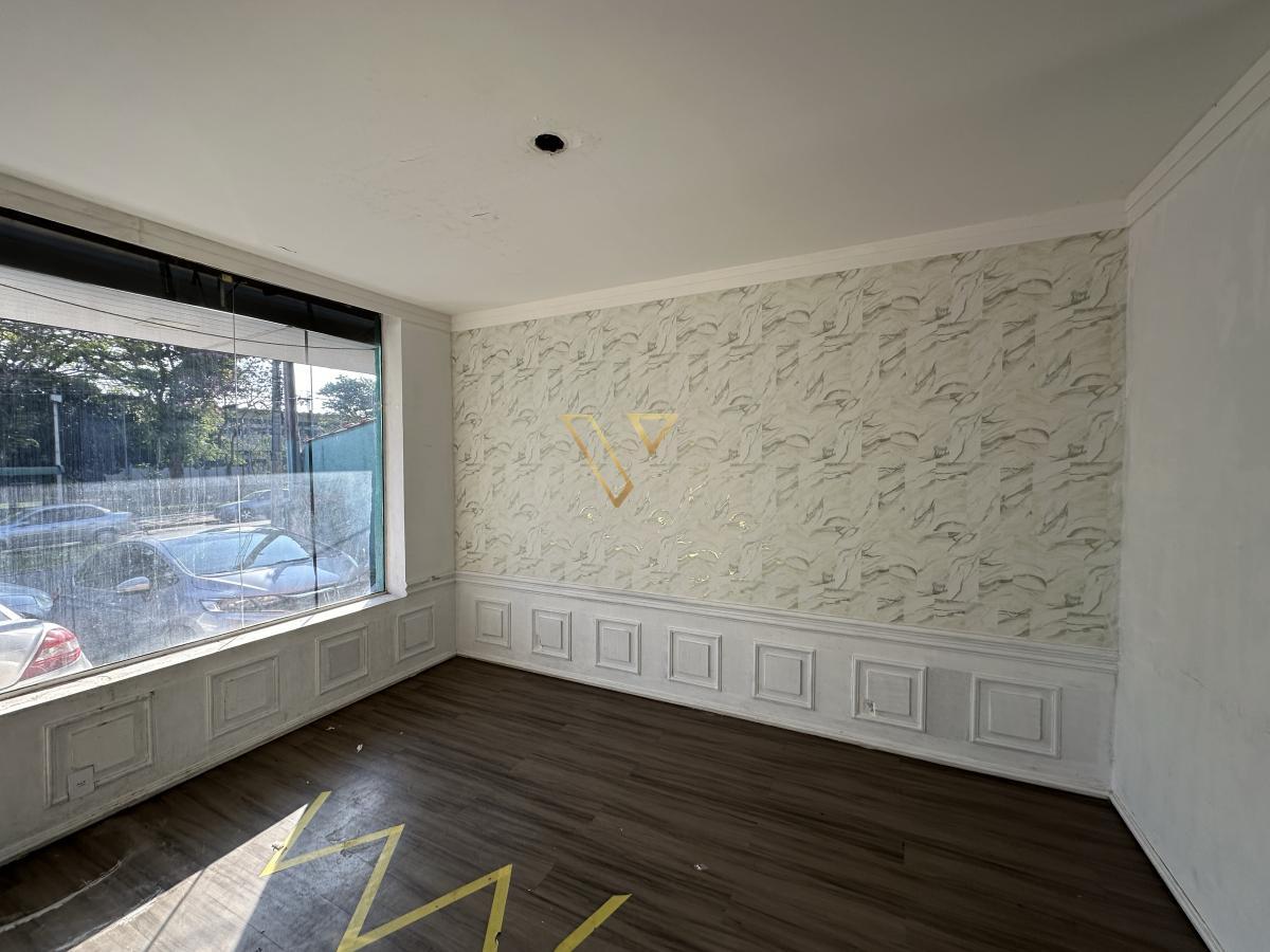 Imóvel Comercial na Avenida Barão do Rio Banco Aproveite esta oportunidade de adquirir um imóvel comercial de alto padrão . - Vex Imóveis