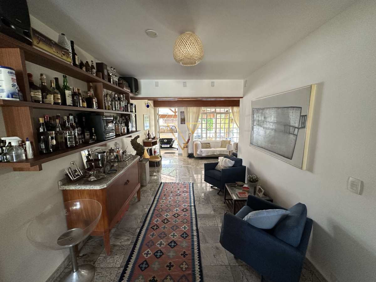 RESIDÊNCIA DE ALTO PADRÃO COM PISCINA,POMAR NO BOSQUE DOS EUCALIPTOS - Vex Imóveis