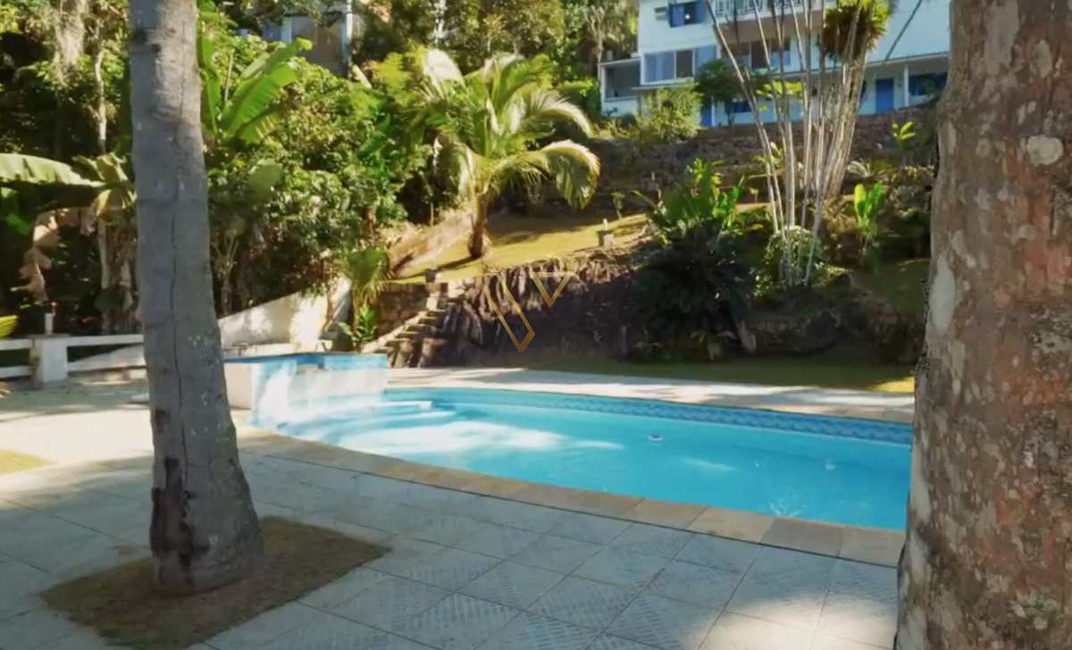 Residência Luxuosa no Condomínio Ponta das Toninhas com Vista Panorâmica para o Mar e Ilha Anchieta -Ubatuba -SP - Vex Imóveis