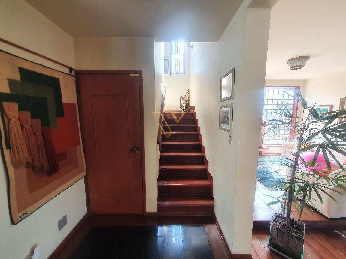 Sobrado Comercial e Residencial na Av Anchieta no  Jardim Esplanada, com 4 suítes ,3 vagas de Garagem ,Piscina - Vex Imóveis