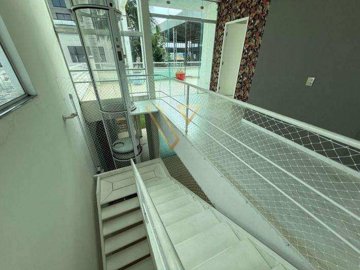 Sobrado com elevador panorâmico no Jardim Aquarius - Vex Imóveis
