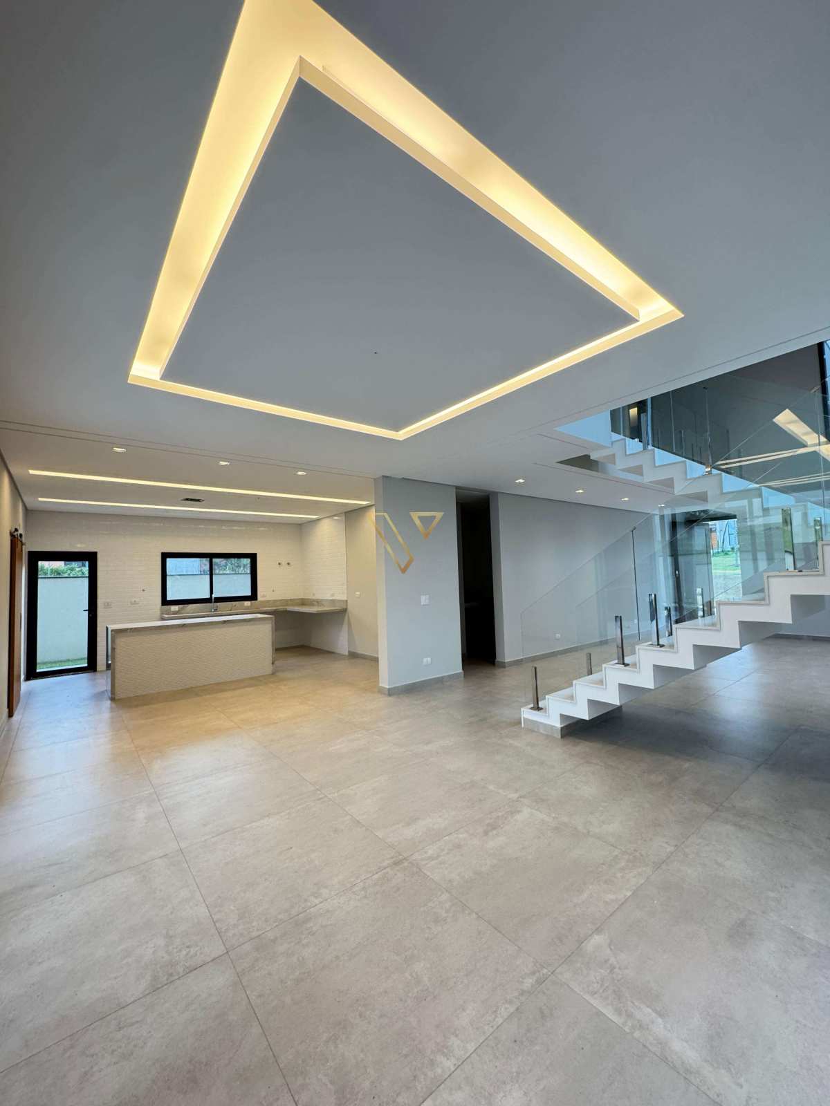 Sobrado novo  de Alto padrão no Condomínio Alphaville II, região privilegiada de São José dos Campos. - Vex Imóveis