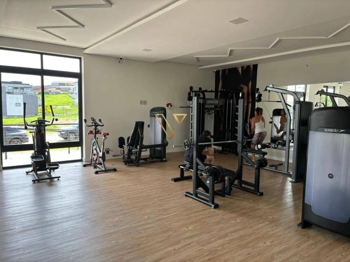 Terreno situado em um dos melhores e mais modernos condomínios de São José dos Campos, com uma vista fantástica para a cidade. - Vex Imóveis